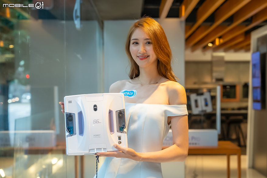點我看大圖 【採訪】玻妞 HOBOT-6S Pro 全新升級 導入雙布振動擦拭拋光與雙邊超音波噴水獨家雙專利