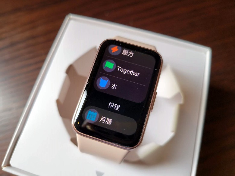 來運動囉~戴上 Galaxy Fit3 開啟我的健康生活