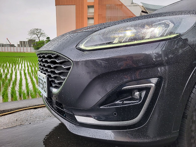<<親子童趣>> FORD KUGA Vignale 試駕體驗心得 <<駕馭樂趣>>