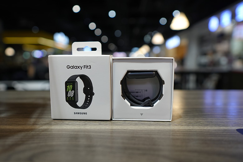 【開箱！】Samsung Galaxy Fit3 智慧手環 - 美觀！時尚！超輕薄！！