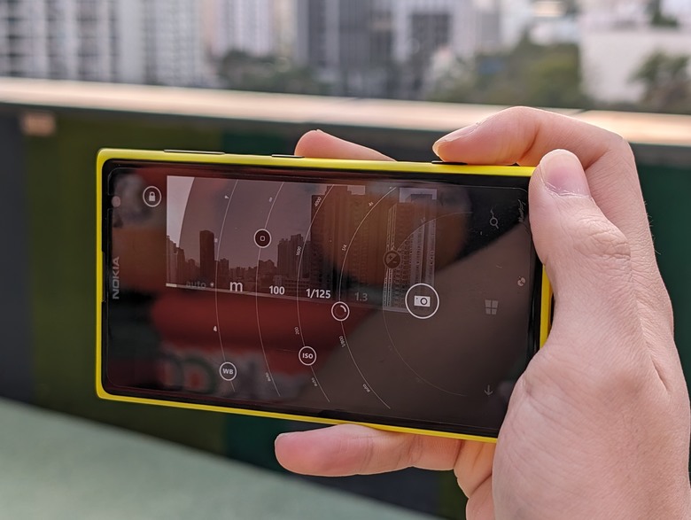Lumia 1020:十年前的拍攝旗艦,有著現今的技術