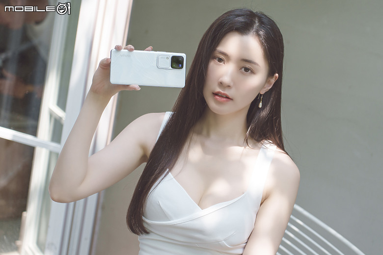 vivo V30 Pro體驗|蔡司加持的人像中階之選!ft.OPPO Reno11 Pro