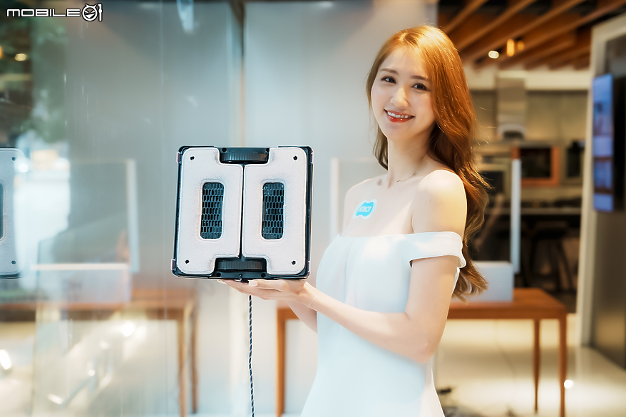 點我看大圖 【採訪】玻妞 HOBOT-6S Pro 全新升級 導入雙布振動擦拭拋光與雙邊超音波噴水獨家雙專利
