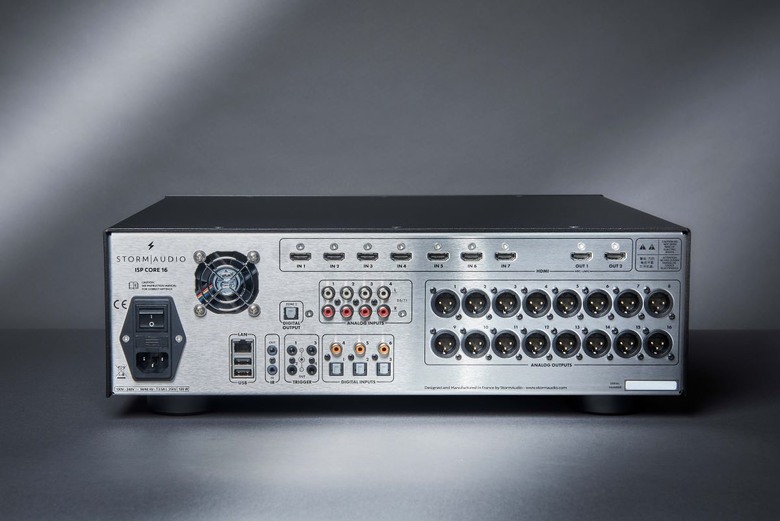 hometheaterhifi.com器評 : StormAudio的ISP Core 16多聲道劇院處理前級與PA 16 MK十六聲道後級擴大機