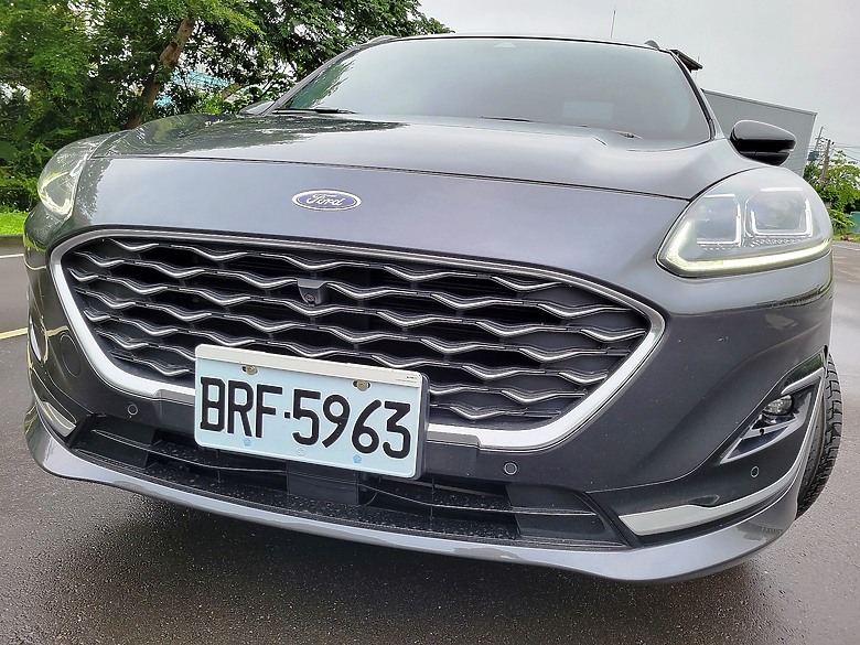 <<親子童趣>> FORD KUGA Vignale 試駕體驗心得 <<駕馭樂趣>>