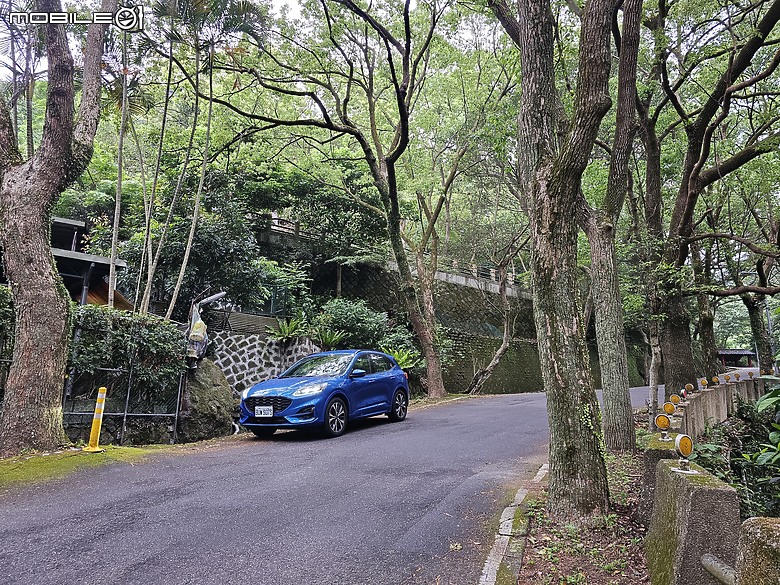 愛不只是一個感覺，它還是一個決定，一個選擇，一個承諾 / Ford Kuga EcoBoost 180 ST-Line Sport
