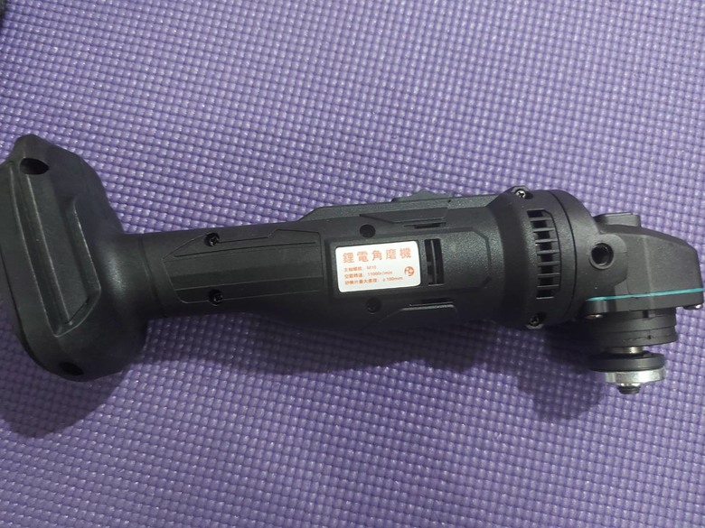 切割磁磚縫的工具