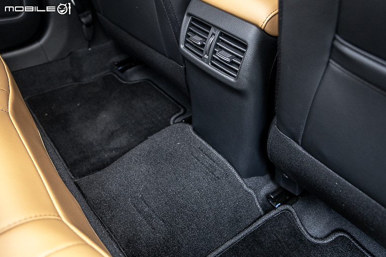 Nissan 小改款 Sentra 試駕｜Level 2、Auto Hold、大螢幕都上了，新好男人變得更體貼！