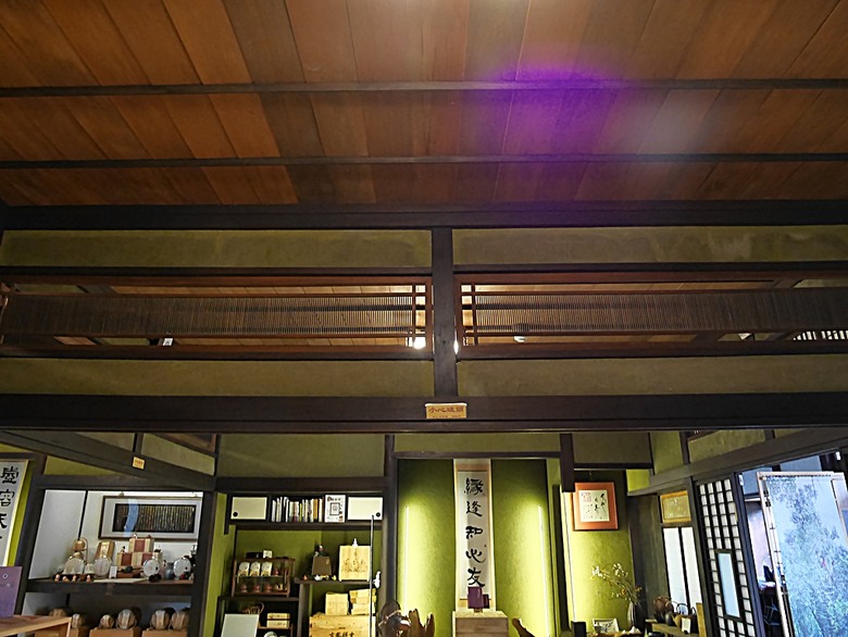 新營鐵道文化園區、弎弌和茗園、阿桐鹽水意麵、鹽水庇護宮、八角樓、銀峰冰果室、修德拜亭廣場、王爺廟巷、永成戲院 — 2024清明連假之新營賞火車、日式老宅內品茗,月津港夜間散策