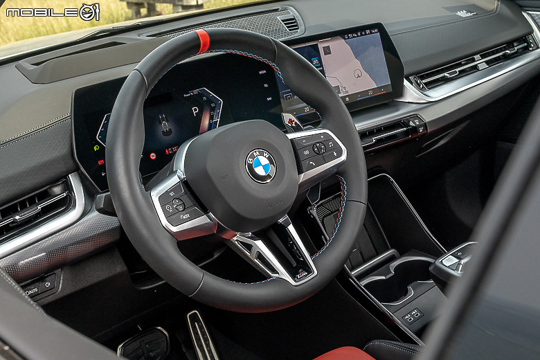 BMW 大改款 X2 20i / M35i 澎湖試駕|維持經典的大膽創新,走出自己的潮路線!