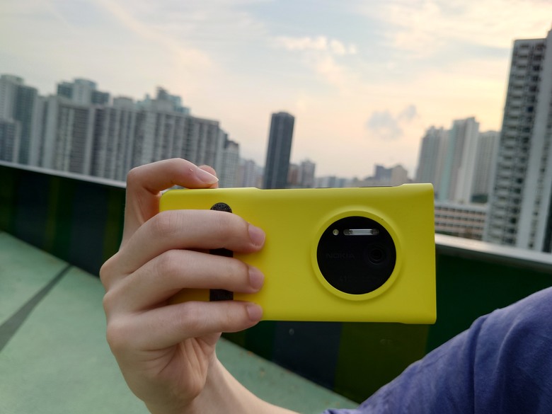Lumia 1020:十年前的拍攝旗艦,有著現今的技術