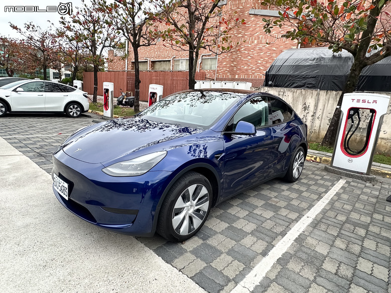 Tesla Model Y RWD 電耗實測|入門等級卻實力驚人,展現出色的電能效率!