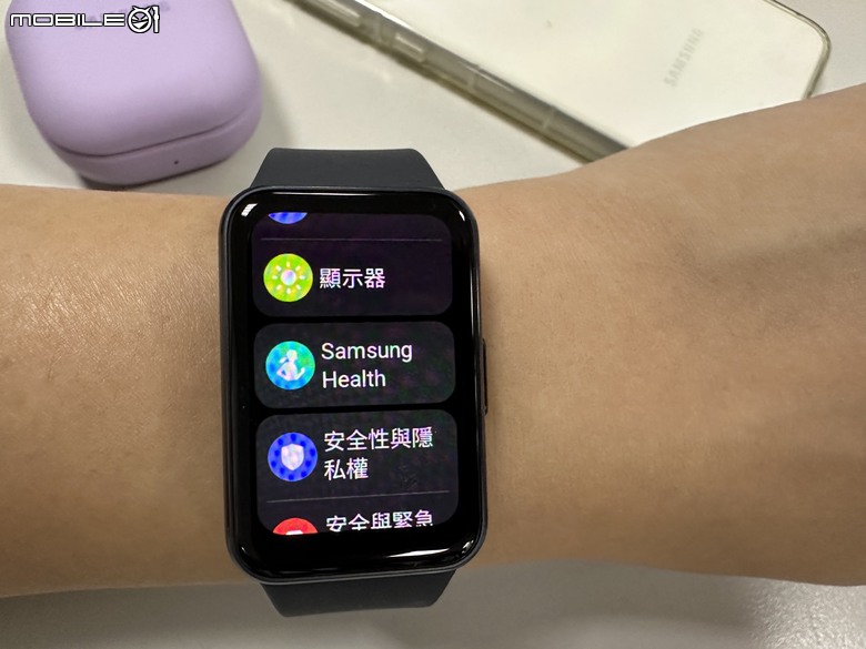 Samsung Galaxy Fit3 工作生活好夥伴，健康運動又兼顧時尚的智慧手環