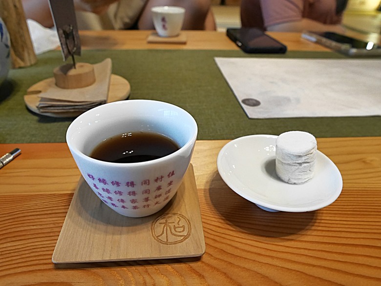 新營鐵道文化園區、弎弌和茗園、阿桐鹽水意麵、鹽水庇護宮、八角樓、銀峰冰果室、修德拜亭廣場、王爺廟巷、永成戲院 — 2024清明連假之新營賞火車、日式老宅內品茗,月津港夜間散策