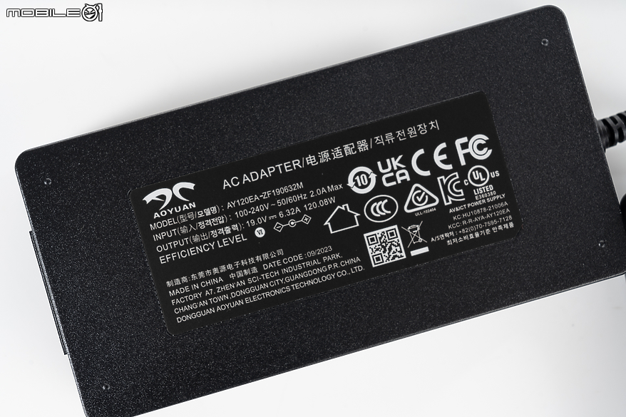 Formovie Xming Page 1 微型投影機｜高畫質與優異音效的可攜全能機