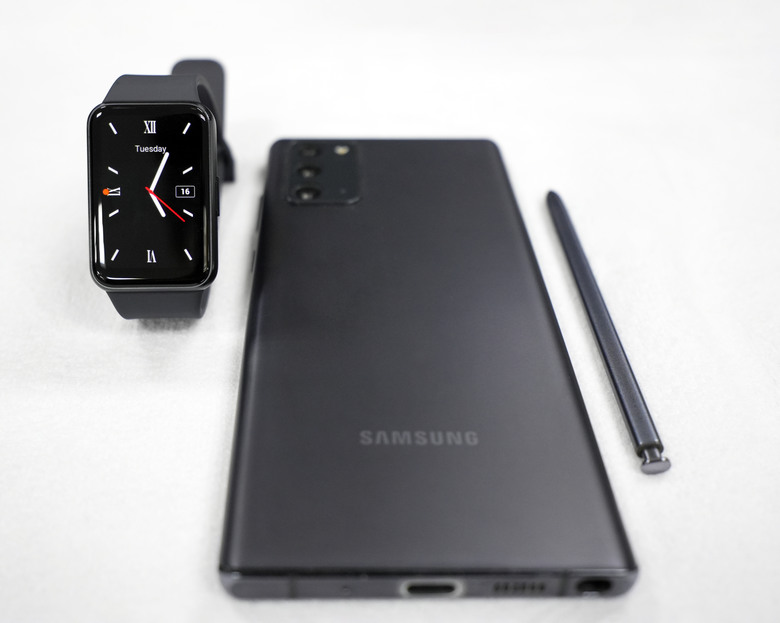 【開箱！】Samsung Galaxy Fit3 智慧手環 - 美觀！時尚！超輕薄！！