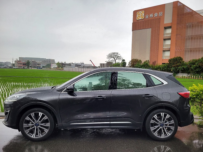<<親子童趣>> FORD KUGA Vignale 試駕體驗心得 <<駕馭樂趣>>