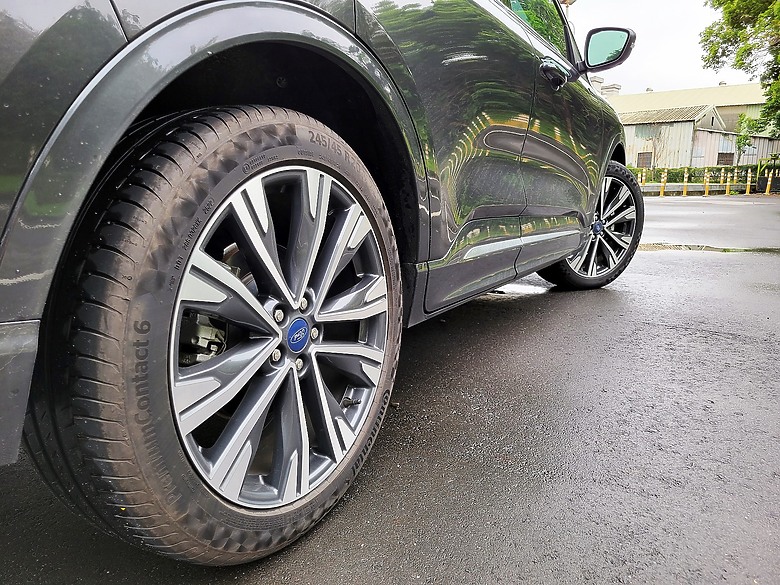 <<親子童趣>> FORD KUGA Vignale 試駕體驗心得 <<駕馭樂趣>>