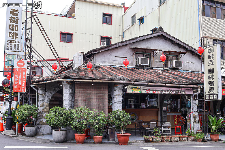 點我看大圖 街拍練習中!帶著EOS R10拜訪旗山老街