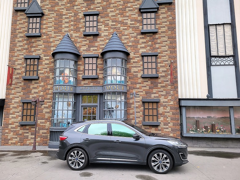<<親子童趣>> FORD KUGA Vignale 試駕體驗心得 <<駕馭樂趣>>
