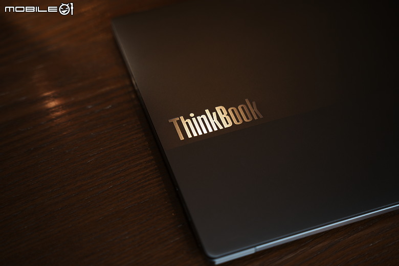 點我看大圖 灰白幽靈-Thinkbook X IMH實測| 1kg級筆電模範生?