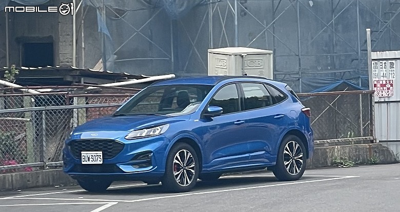 Ford Kuga EcoBoost 180 ST-Line Sport Mix Camping