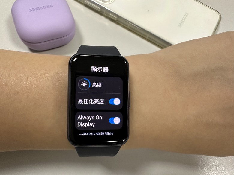 Samsung Galaxy Fit3 工作生活好夥伴，健康運動又兼顧時尚的智慧手環