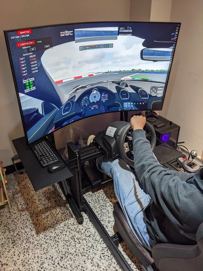 從極限到完美的最後一哩路: Gmotor 111 TrackDay與模擬器的虛實整合車手訓練營