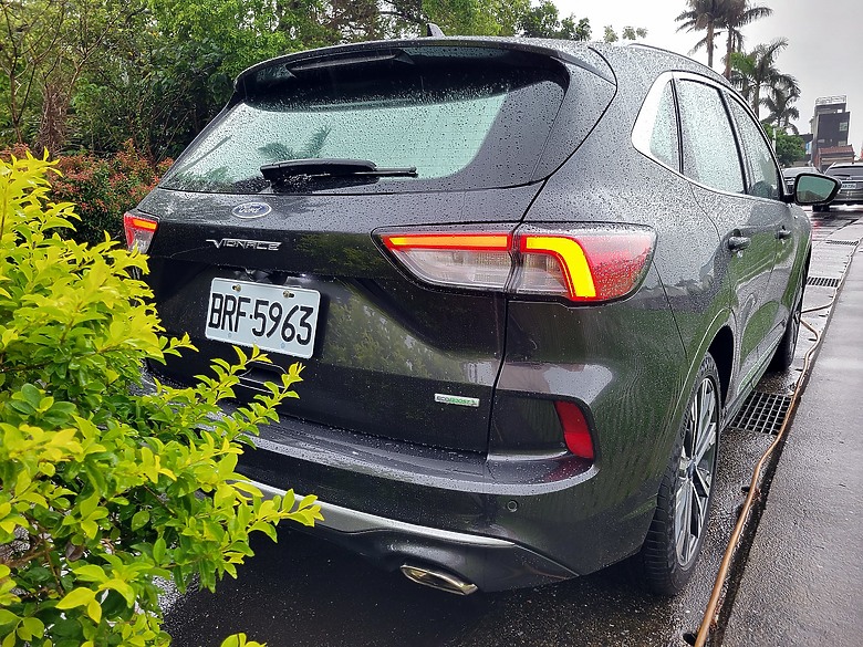 <<親子童趣>> FORD KUGA Vignale 試駕體驗心得 <<駕馭樂趣>>