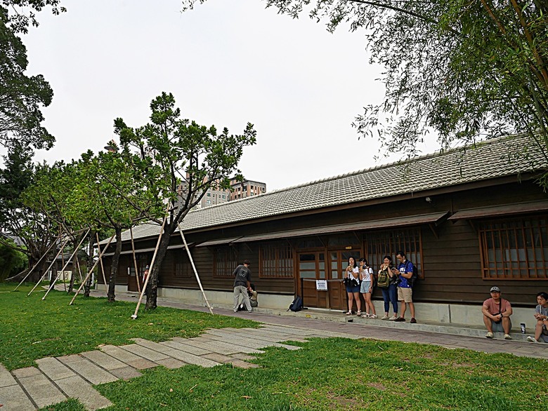 國家漫畫博物館籌備處【臺中刑務所演武場、典獄官舍、浴場、官舍群】 — 2024清明連假之臺中市區內一方綠意與懷舊日式宿舍散策