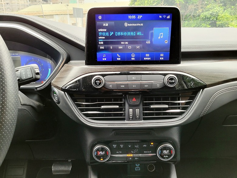 <<親子童趣>> FORD KUGA Vignale 試駕體驗心得 <<駕馭樂趣>>