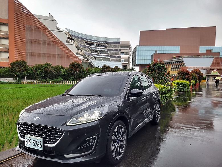 <<親子童趣>> FORD KUGA Vignale 試駕體驗心得 <<駕馭樂趣>>