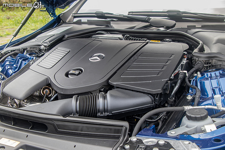 Mercedes-Benz CLE 300 4Matic 試駕|年輕帥氣的外表下藏有成熟的心!