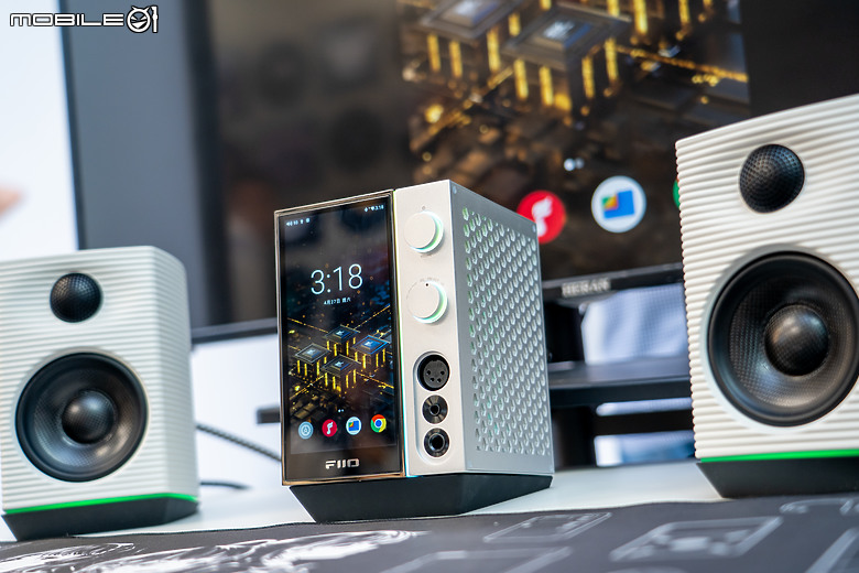 FiiO 桌上型旗艦播放器 R9 在台亮相 首度配置 HDMI 帶來全面視聽體驗