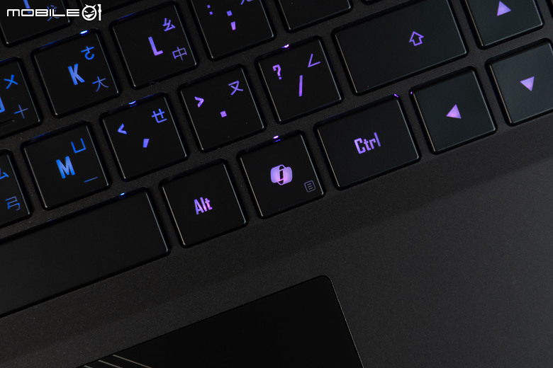 GIGABYTE AORUS 15 (2024) 測試報告｜兼具 AI 與電競效能的親民之選！