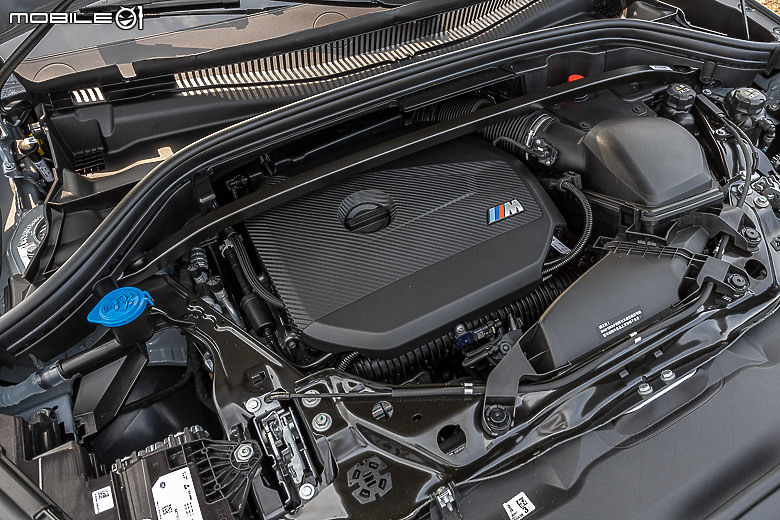 BMW 大改款 X2 20i / M35i 澎湖試駕|維持經典的大膽創新,走出自己的潮路線!