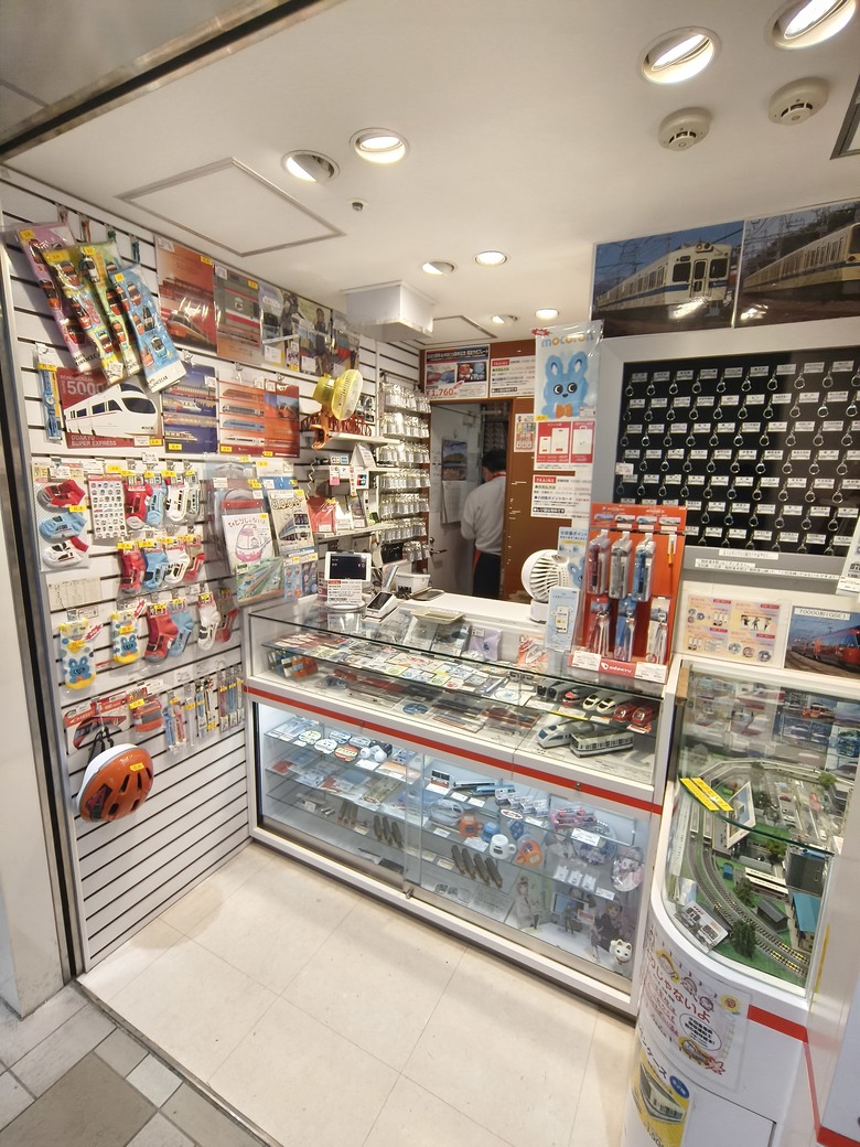 東京出發！新宿駅 --> 御殿場outlet 方法分享