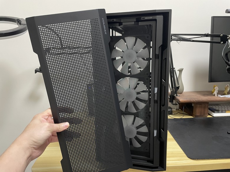 擴充和性能達到平衡的漂亮機殼 COUGAR Uniface RGB機殼開箱