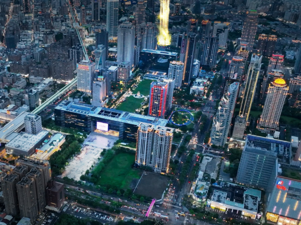 60米市政路,七期商業核心的新軸線