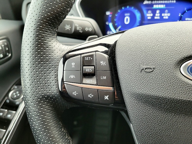 <<親子童趣>> FORD KUGA Vignale 試駕體驗心得 <<駕馭樂趣>>