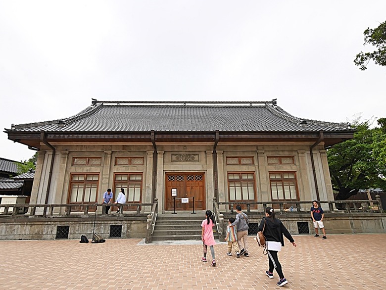 國家漫畫博物館籌備處【臺中刑務所演武場、典獄官舍、浴場、官舍群】 — 2024清明連假之臺中市區內一方綠意與懷舊日式宿舍散策