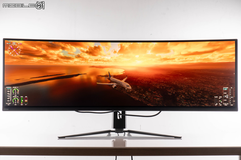 微星 MPG 491CQP QD-OLED 螢幕開箱實測 以超寬曲面搭配豔麗色彩帶來更沉浸遊戲感受