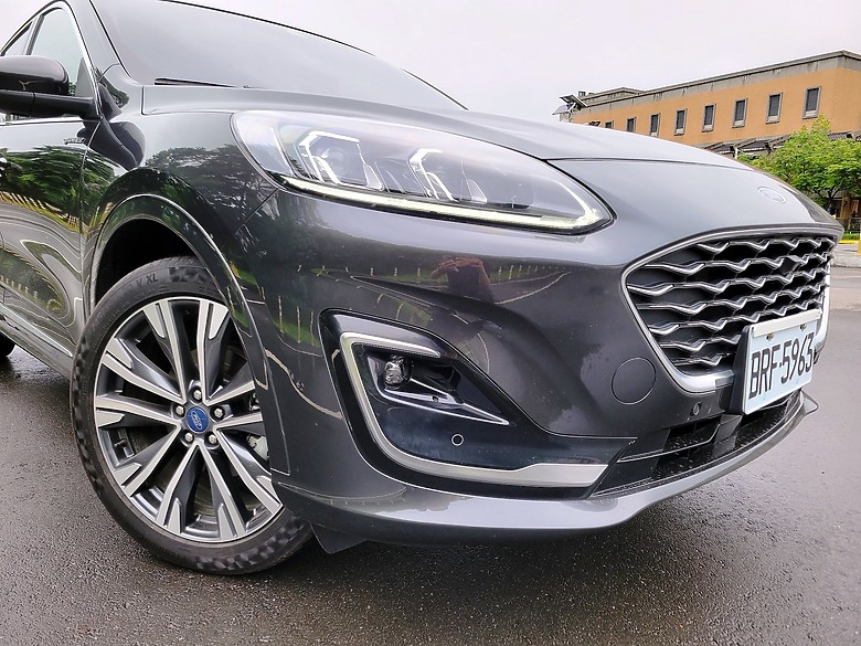 <<親子童趣>> FORD KUGA Vignale 試駕體驗心得 <<駕馭樂趣>>