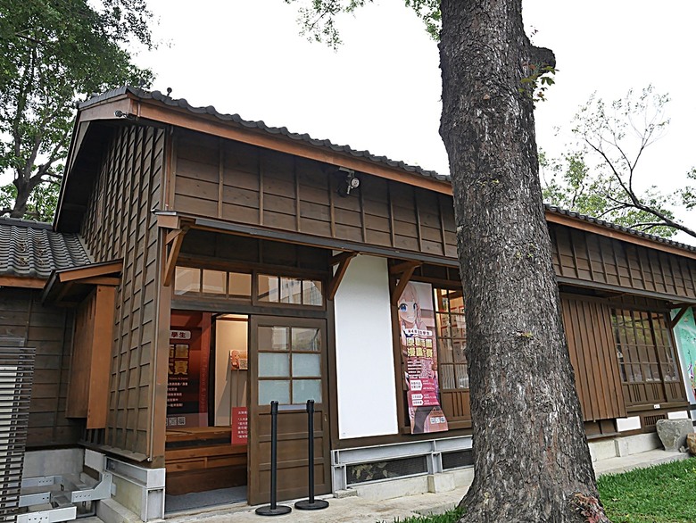 國家漫畫博物館籌備處【臺中刑務所演武場、典獄官舍、浴場、官舍群】 — 2024清明連假之臺中市區內一方綠意與懷舊日式宿舍散策