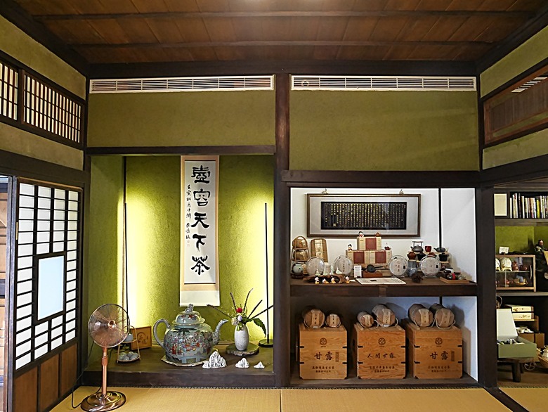 新營鐵道文化園區、弎弌和茗園、阿桐鹽水意麵、鹽水庇護宮、八角樓、銀峰冰果室、修德拜亭廣場、王爺廟巷、永成戲院 — 2024清明連假之新營賞火車、日式老宅內品茗,月津港夜間散策