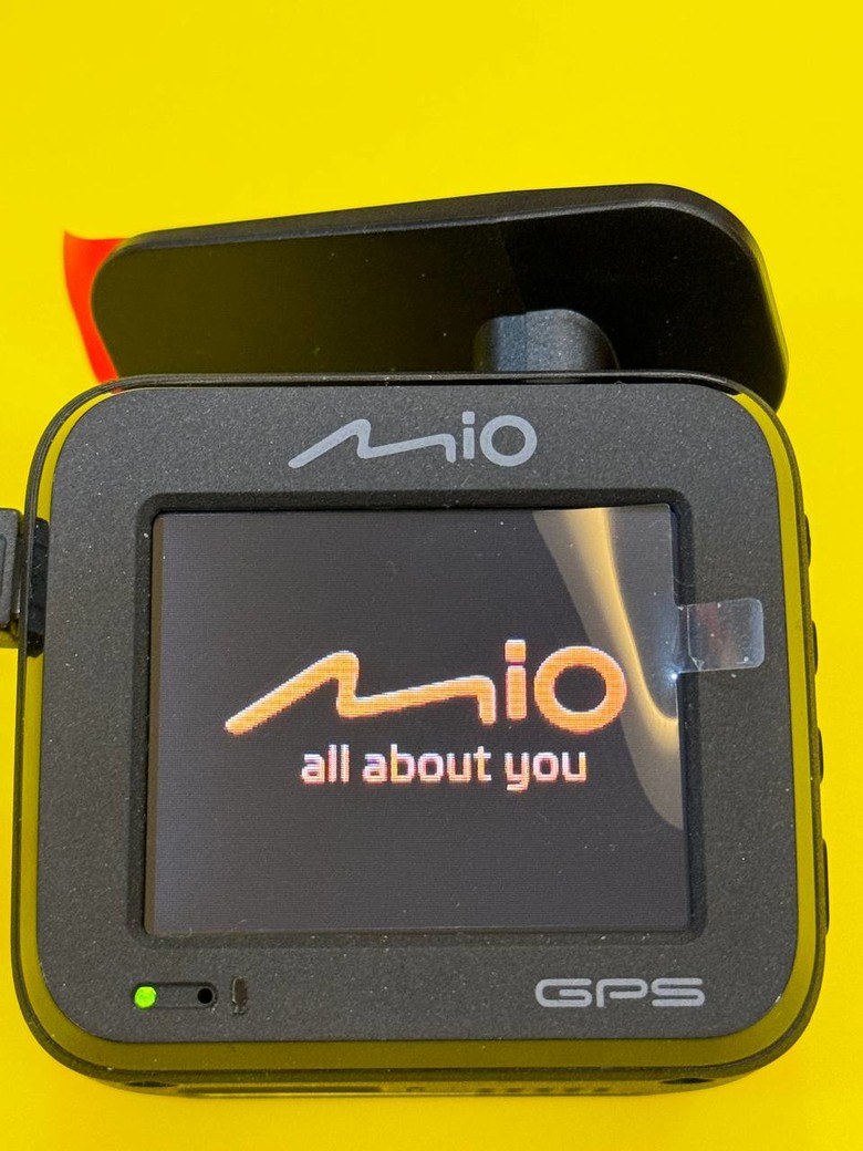 MIO C582 開箱即關箱，令人失望的品質