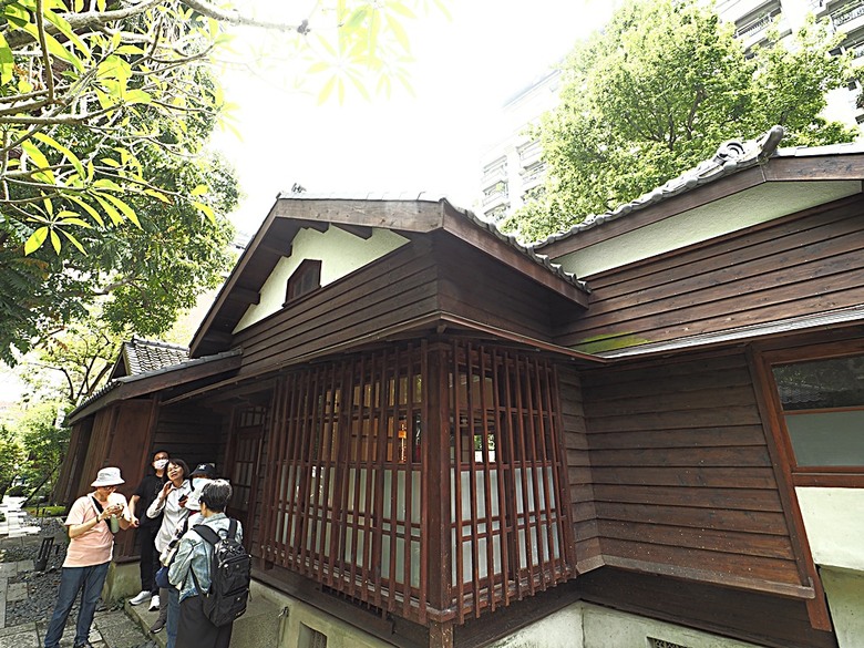 0km山物所、林業保育署保育小站【總督府山林課宿舍】|榕錦時光生活園區【原臺北刑務所官舍】 — 臺北城外日式宿舍建築逛到飽