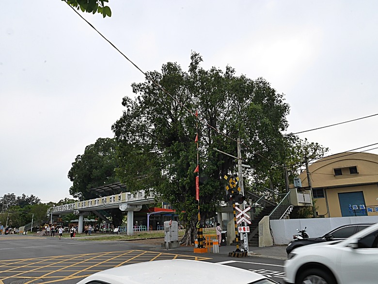 新營鐵道文化園區、弎弌和茗園、阿桐鹽水意麵、鹽水庇護宮、八角樓、銀峰冰果室、修德拜亭廣場、王爺廟巷、永成戲院 — 2024清明連假之新營賞火車、日式老宅內品茗,月津港夜間散策