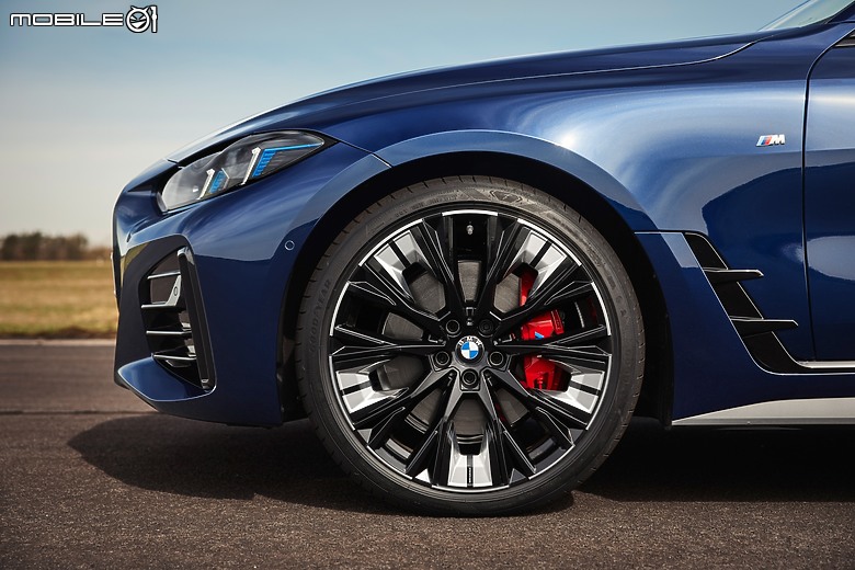 【海外新訊】BMW 小改款 i4 / 4 GranCoupe 亮相,換上OS 8.5介面、新增四驅 i4 xDrive40車型!