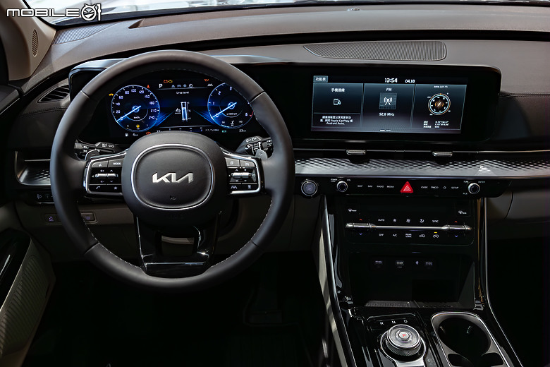 【國內新訊】Kia 桃園 3S 展示中心正式開幕；Carnival Space Edition 204.9 萬元限量百台上市！